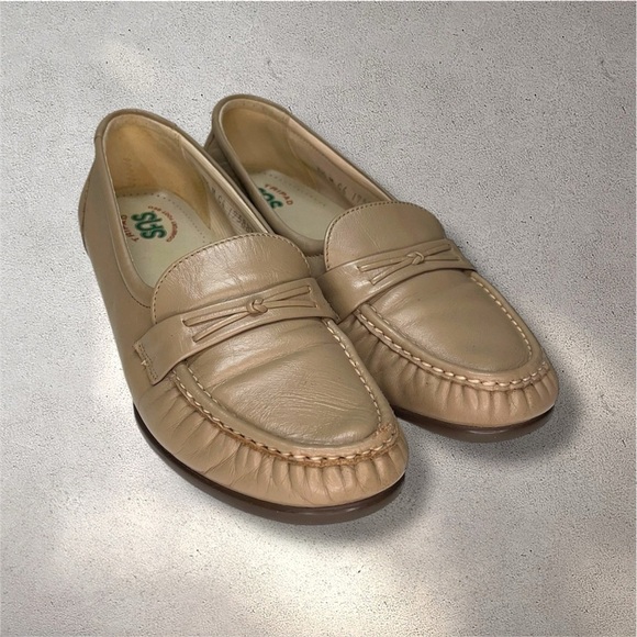 SAS Beige Leather Moc Toe Comfort Loafers Walking Shoes USA - Picture 1 of 9